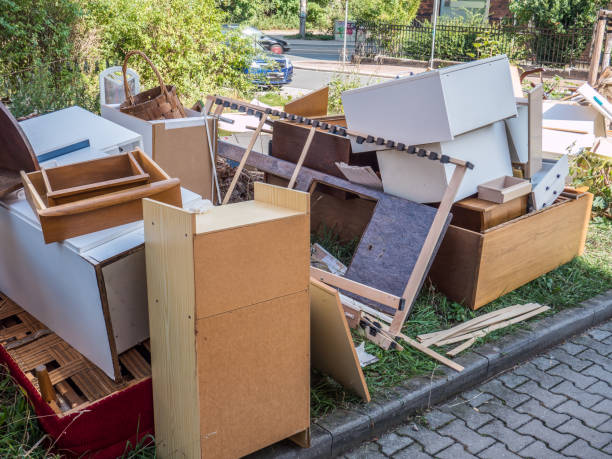 Best Trash Removal Near Me  in Prairie Du Chien, WI